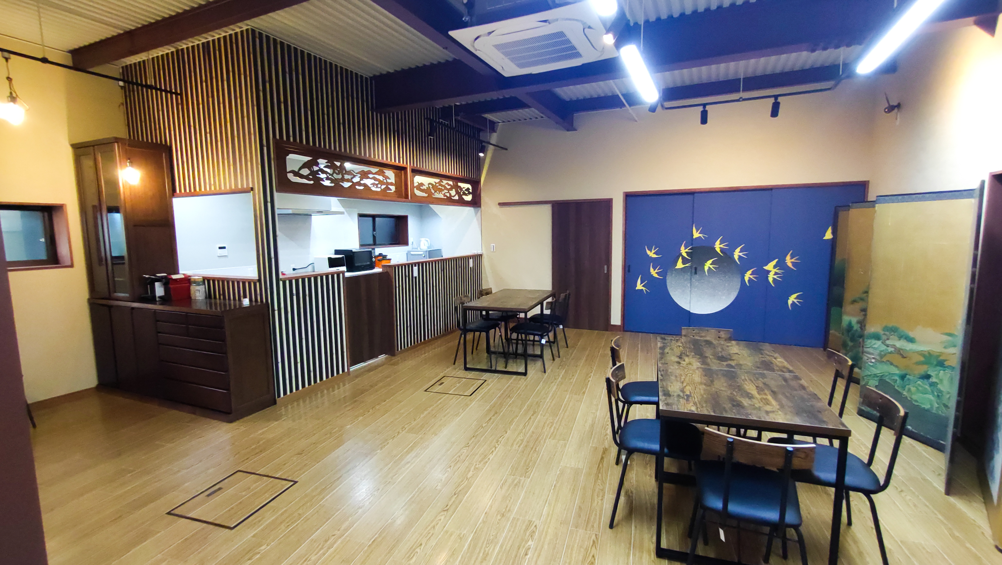 和モダンな壁紙の施工事例